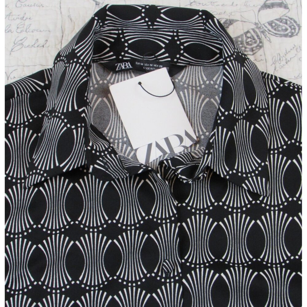 NWT ZARA Women's size Medium Black and Cream geometric Long Slv Button Blouse